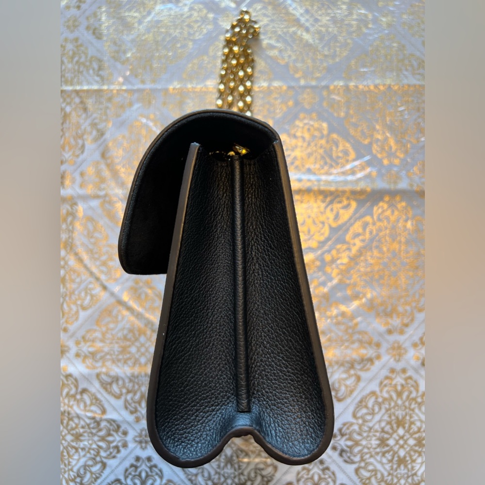 … VICTOIRE - Picture 10 of 15